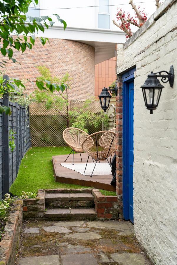 18Th Century Townhouse In Chester City Centreヴィラ エクステリア 写真