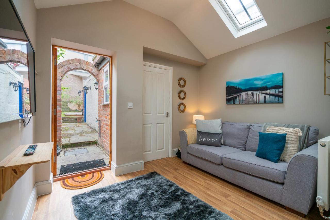 18Th Century Townhouse In Chester City Centreヴィラ エクステリア 写真