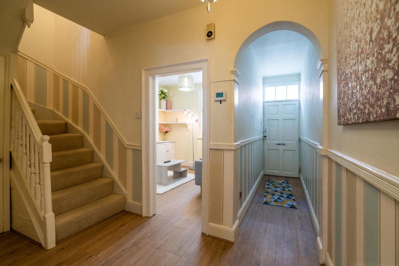 18Th Century Townhouse In Chester City Centreヴィラ エクステリア 写真