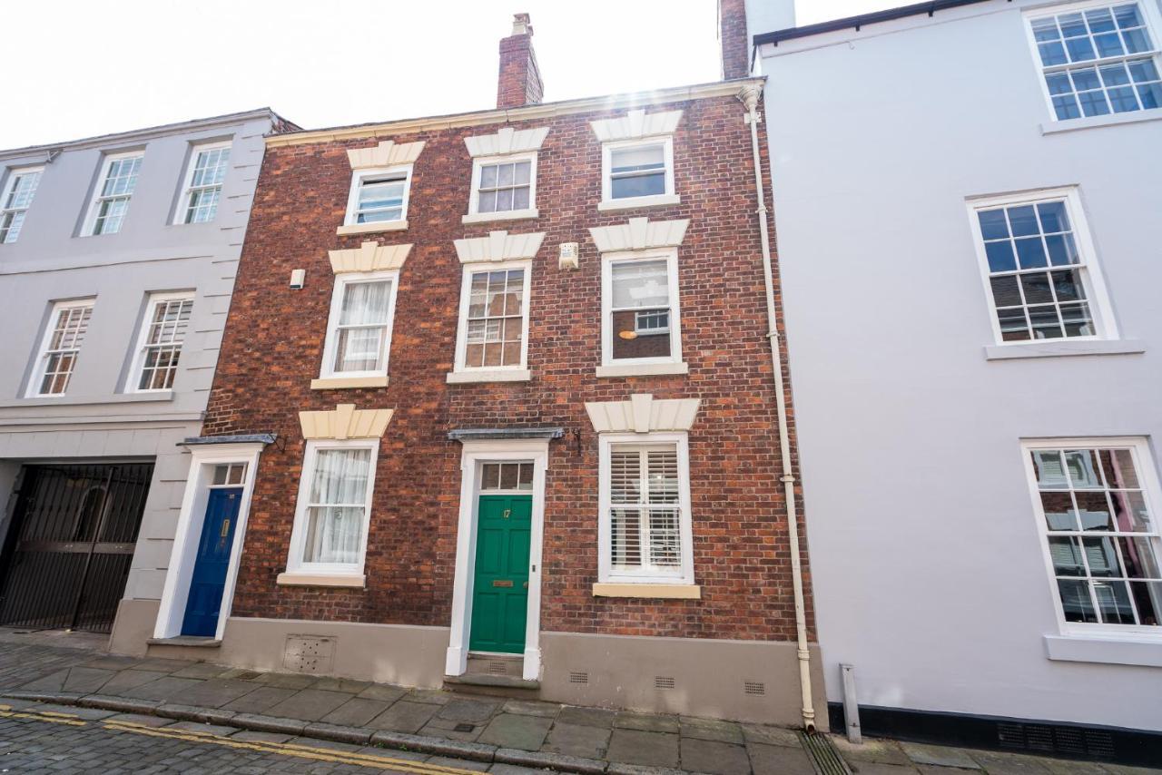 18Th Century Townhouse In Chester City Centreヴィラ エクステリア 写真