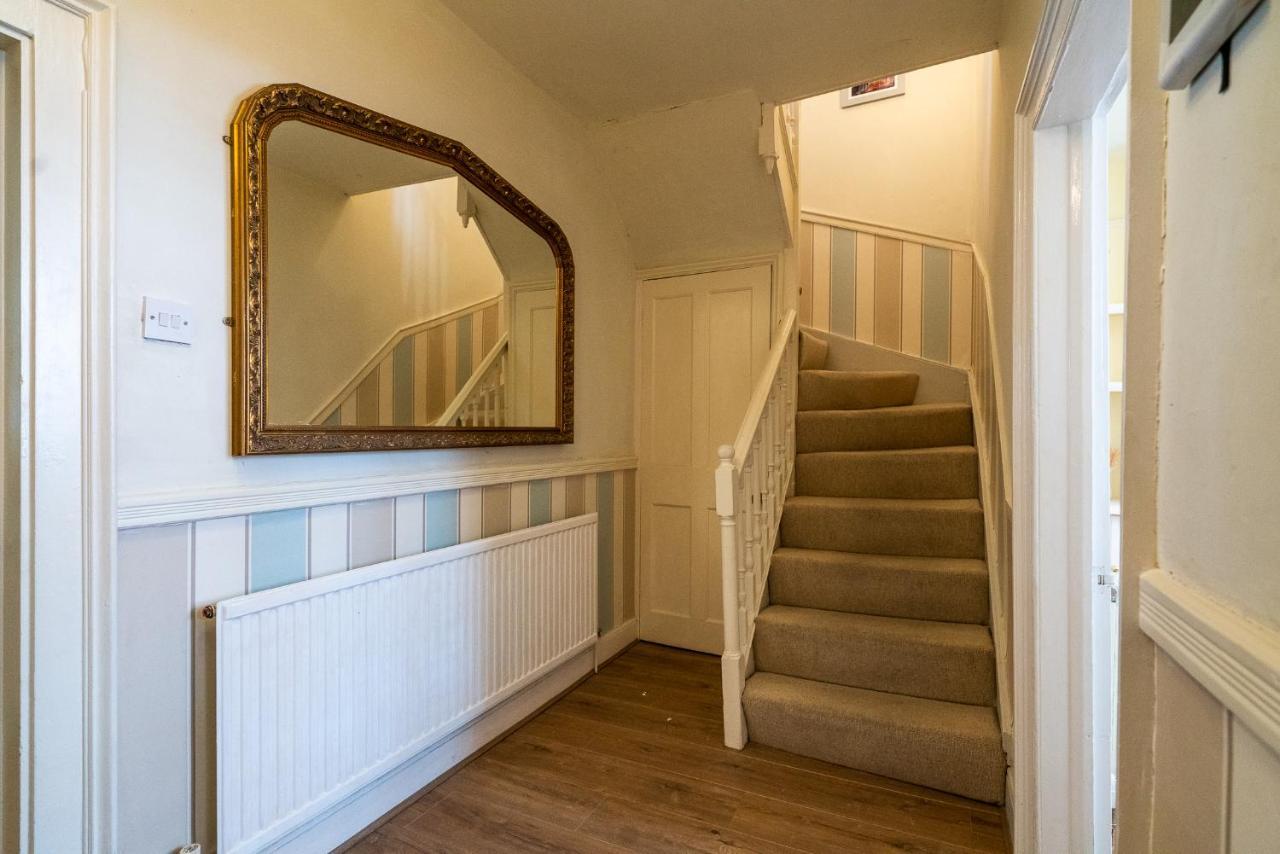 18Th Century Townhouse In Chester City Centreヴィラ エクステリア 写真