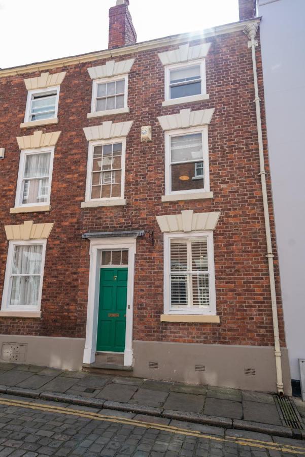 18Th Century Townhouse In Chester City Centreヴィラ エクステリア 写真